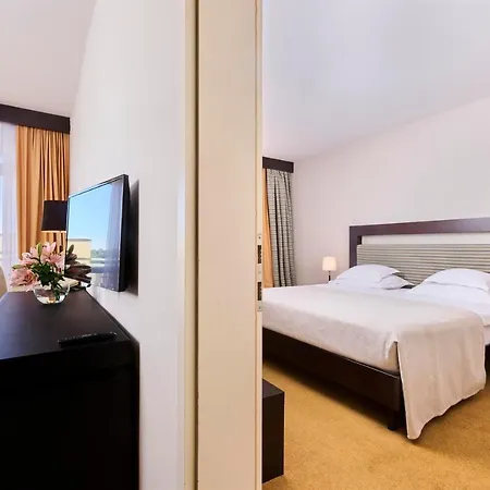 Hotel Garden Istra Plava Laguna 4*