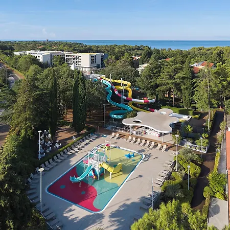 Garden Istra Plava Laguna Szálloda