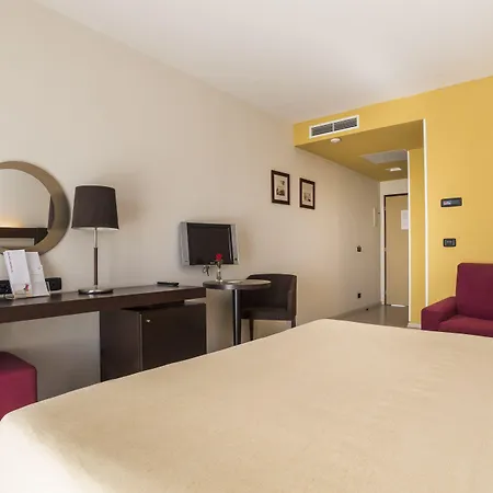 מלון Garden Istra Plava Laguna 4*