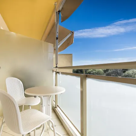 Garden Istra Plava Laguna מלון 4*