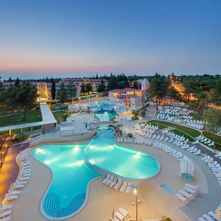 Garden Istra Plava Laguna מלון